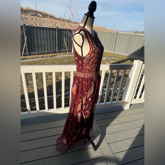 Sundance Embroidered Boho Maxi Dress | Burgundy Floral Sleeveless size small - Picture 9 of 10